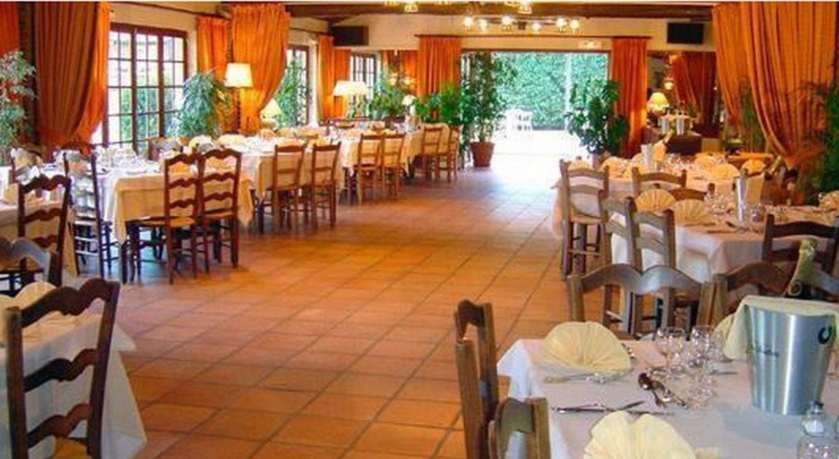 Le Ratelier Hotel Montaigut-sur-Save Exterior photo